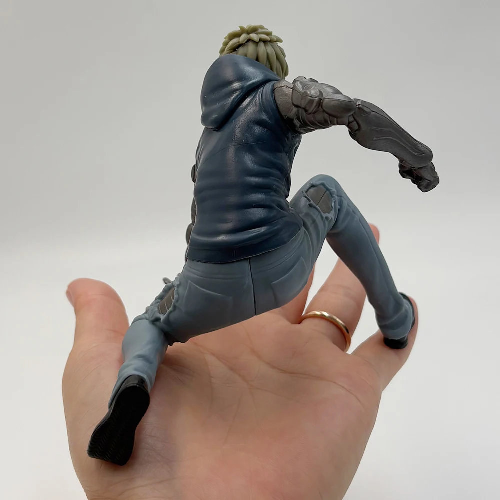 Anime ONE PUNCH-MAN Genos Figure Pvc Model Anime Desktop Ornaments