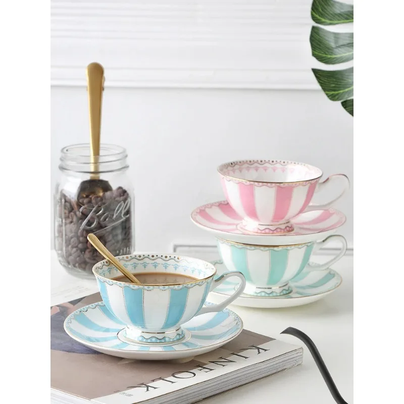 Xícara e pires de café europeu, conjunto de chá da tarde em inglês, xícara de chá de porcelana, presentes para bebidas caseiras, azul e rosa