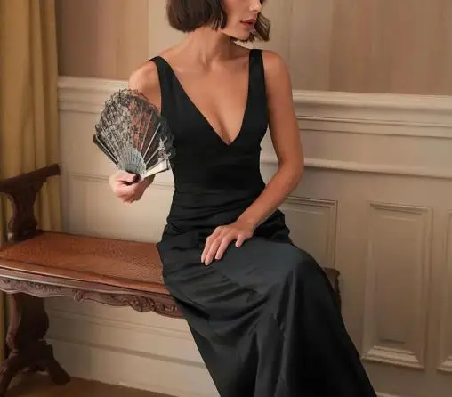 

Womens Dresses 2025 Spring Summer New Solid Color Sleeveless V-Neck Sexy Backless Camisole Casual High Waist Slim Long Dress