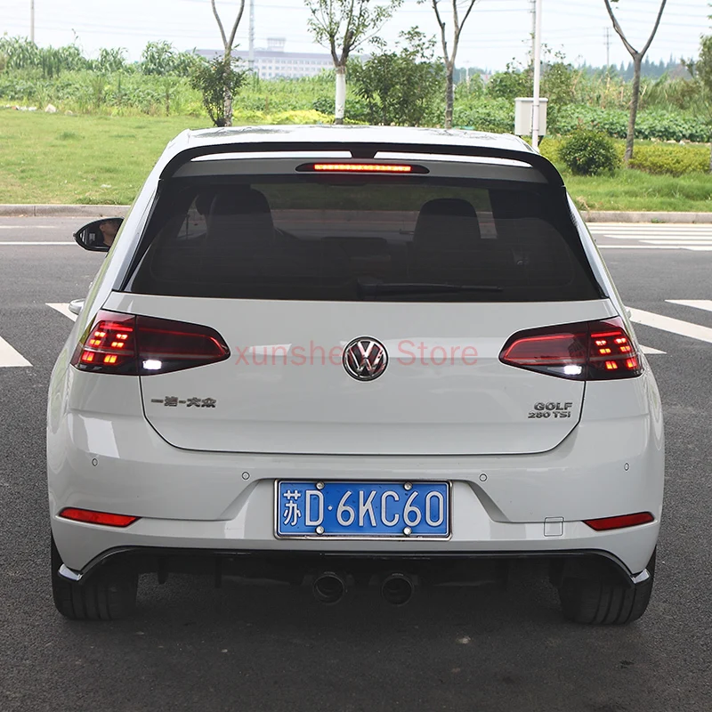 Glossy Black Clubsport Style Carbon Fiber CS Style Rear Roof Spoiler For Volkswagen Golf 7/7.5 GTI R 2014-2020 (GTI only)