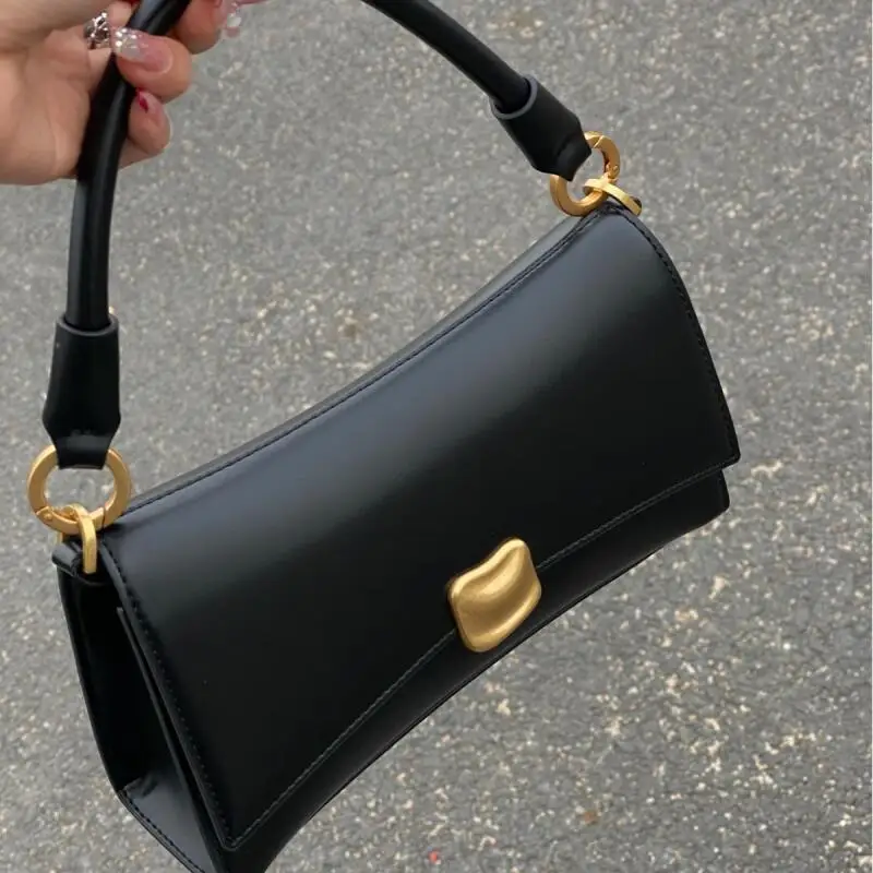 Black Flap Lock Handbags Women PU Leather Top-Handle Messenger Bag Casual Female Crossbody Bag Retro Square Shoulder Bag Purse