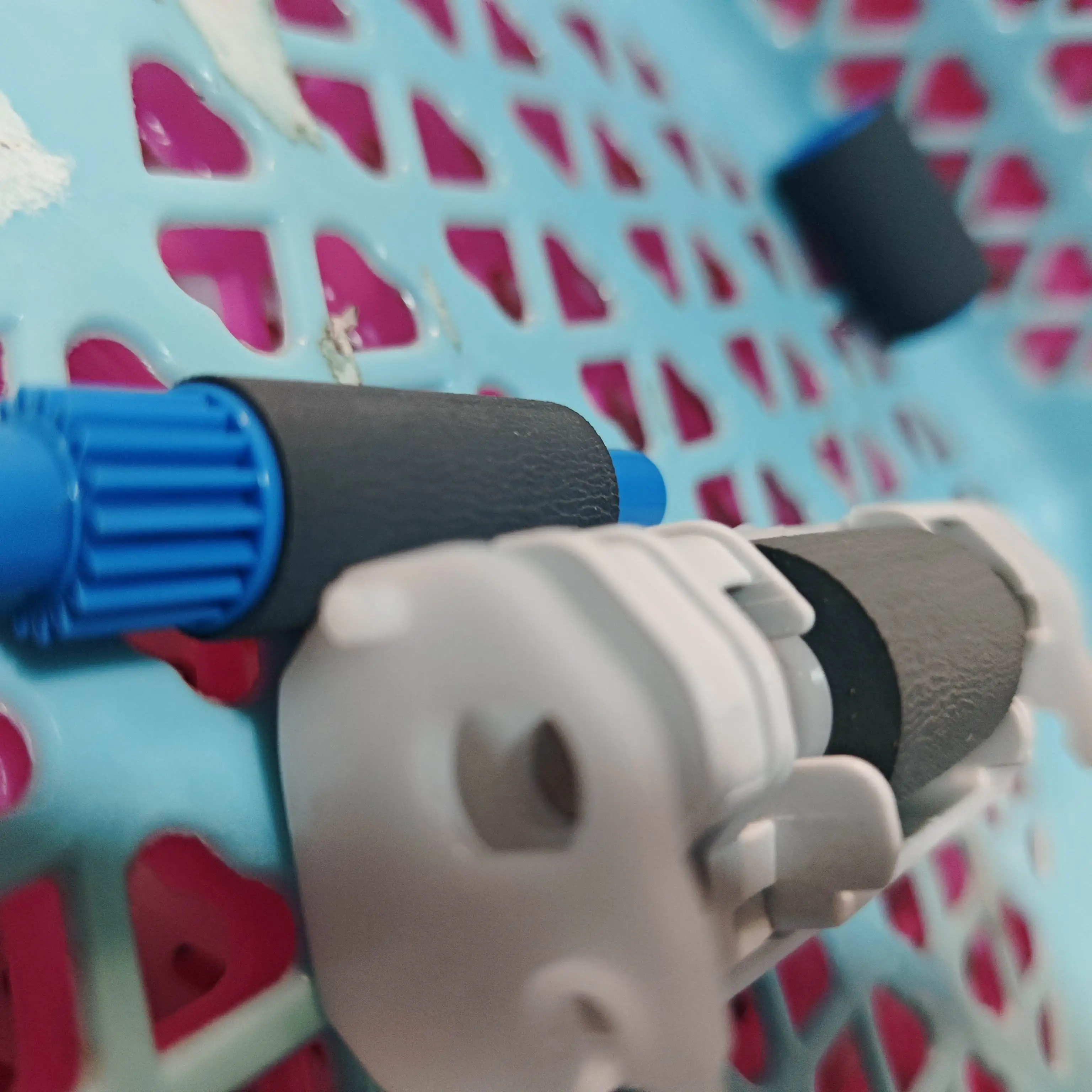 

Разделительный ролик подачи захвата для OKI B411 B431 C301 C310 C321 C330 C331 C510 C511 C530 C531