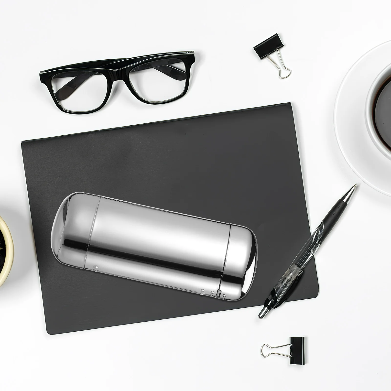 

Elegant Metal Glasses Slim Hard Eyeglass Sunglasses Holder Travel For Men Women Compact Lightweight