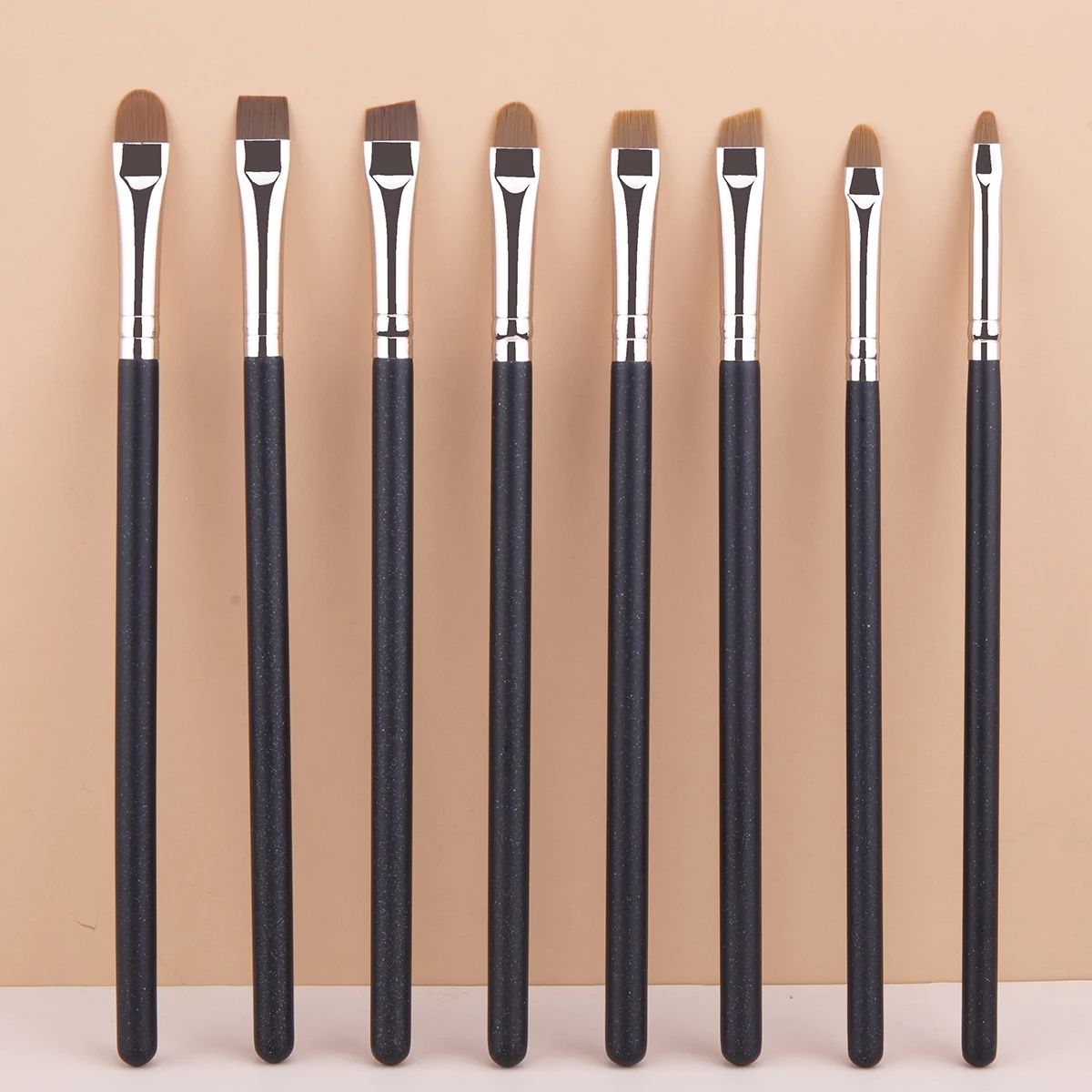 眉毛コンシーラーブラシ フラットアイブロウブラシ 角度付き超薄型アイラインコンシーラーメイクブラシ 精密メイクアップコンシーラーブラシ