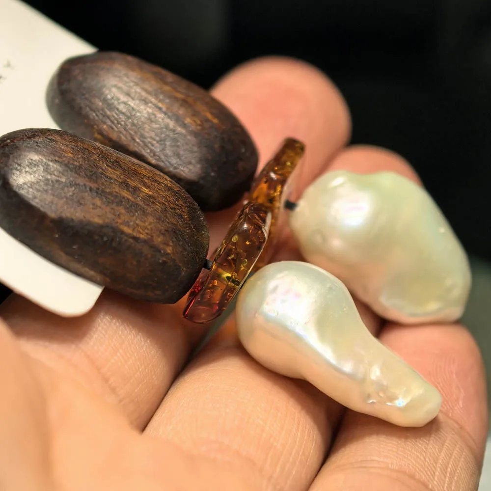 MTCSTAR 60mm Egg Wood White Baroque Reborn Keshi Pearl Natural Amber Dangle Earring (Z14628)