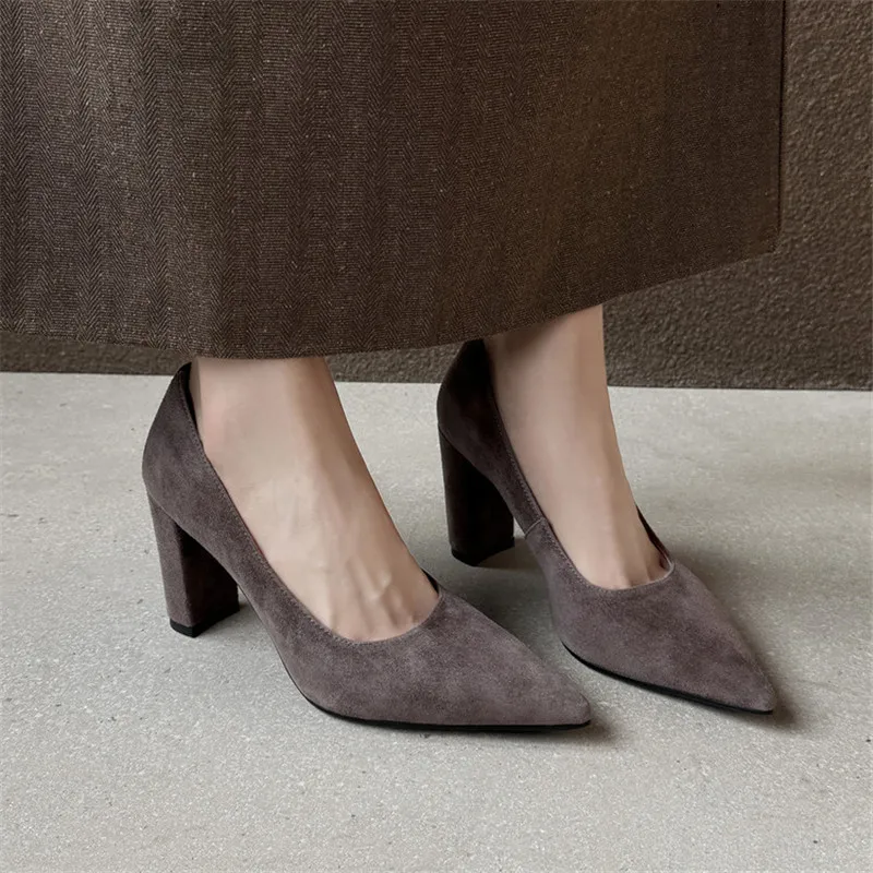 

Новые весенне-осенние женские туфли из овечьей замши, модные туфли с острым носком на высоком каблуке, ручной работы, повседневные туфли-лодочки