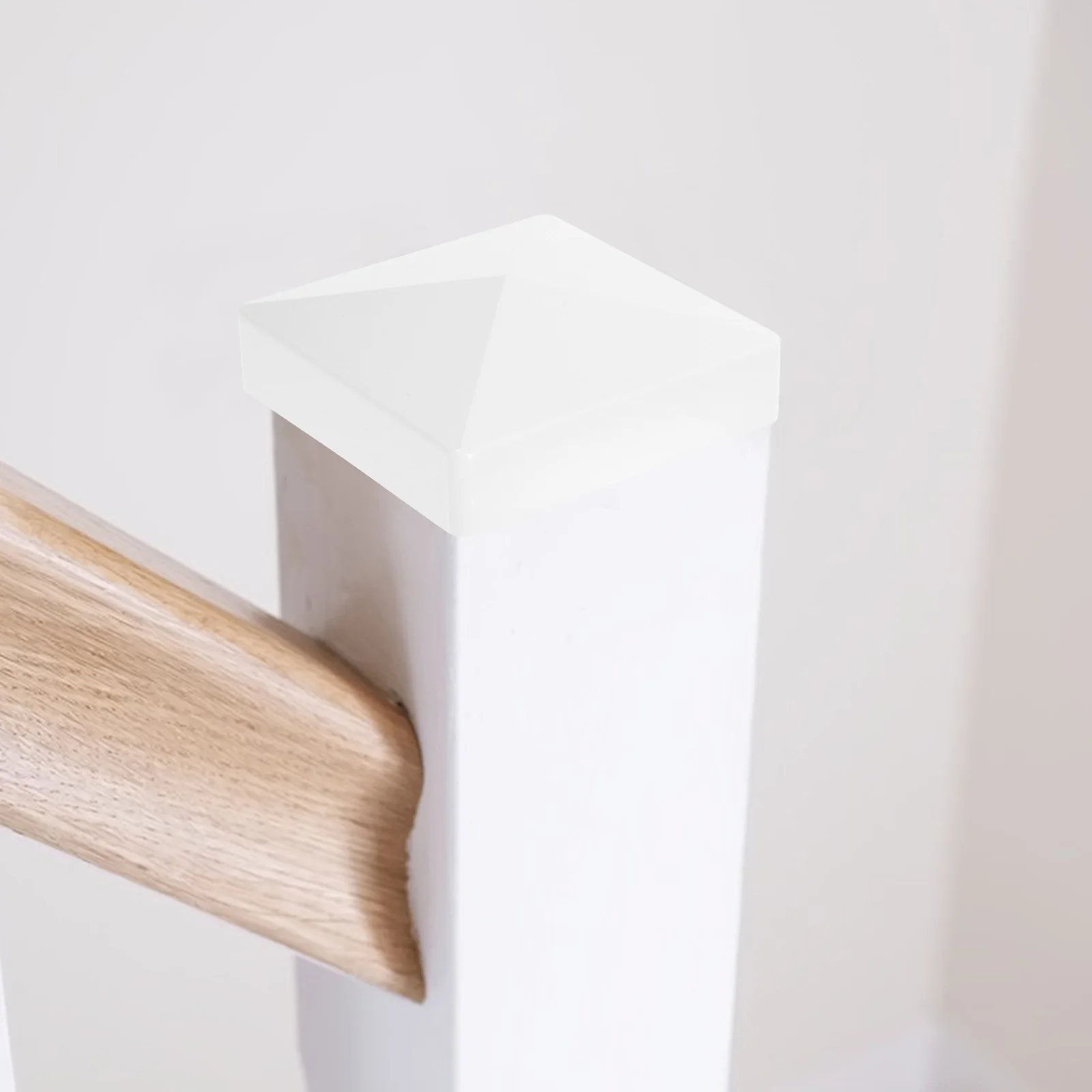 

4Pcs Fence Post Caps PVC Waterproof Durable Protective Outdoor Square Post Tops Cover for Deck Mailbox Lamp Piling Fence