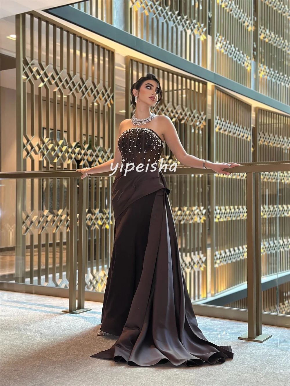 カスタムメイドのキラキラ輝くマッチングジャージーラインストーン付きスパンコールドレープマーメイドストラップレスロングドレス、オーダーメイドの特別な機会用ドレス、フォーマルドレス