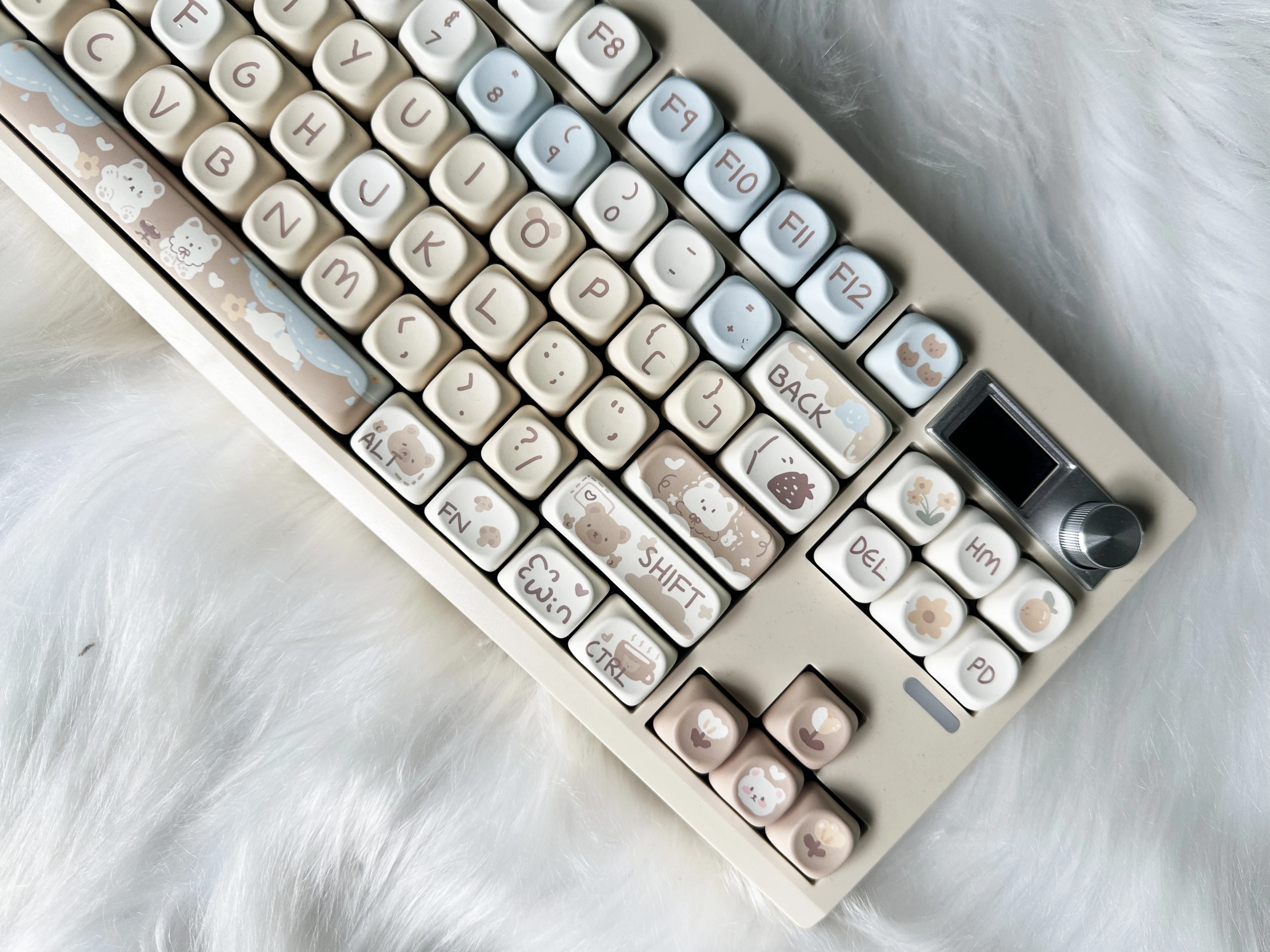 ZUOYA 132Keys Milk Tea Bear Theme Keycaps MOA Profile PBT Key Caps Kit for 61/64/68/84/75/87Keys GMK67 Gaming Mechanical Keyboar