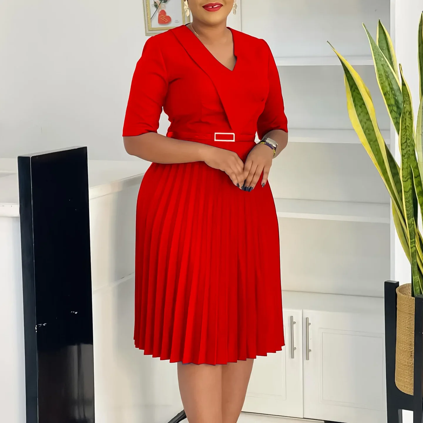 

Women's plus Size Pleated Dress V-Neck Solid Color Summer 2026 Fashion Temperament New Design