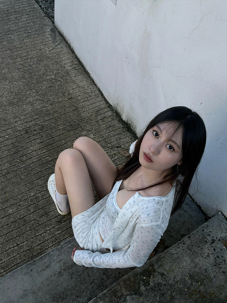 Sexy Pittig Meisje Open Vest Strap ort Rok Set Vrouwen Vroege Herfst Afslanken Crop Top Tee-delige Set Hoge Taille bloemen Rok