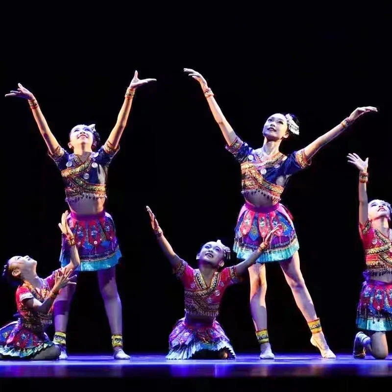 

Children's little Lotus style dance dress female stage performance dress Li and Miao ethnic minority costumes stage costume