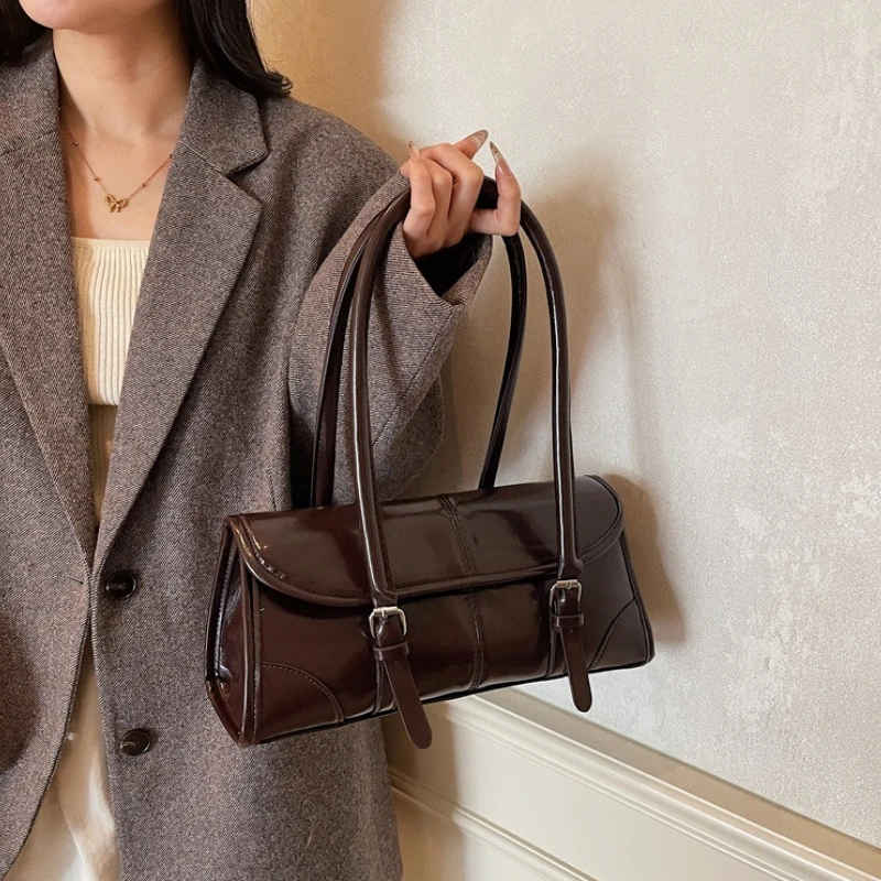 

Fashion Leather Handbag Shoulder Bag with Adjustable Buckle Straps Handbag Retro Inspired Handbags Purses for Women Underarm Bag