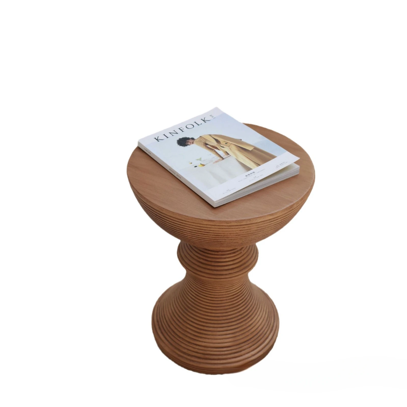 

Imitation wood grain edge table modern simple log color round retro sofa Nordic design art living room coffee table