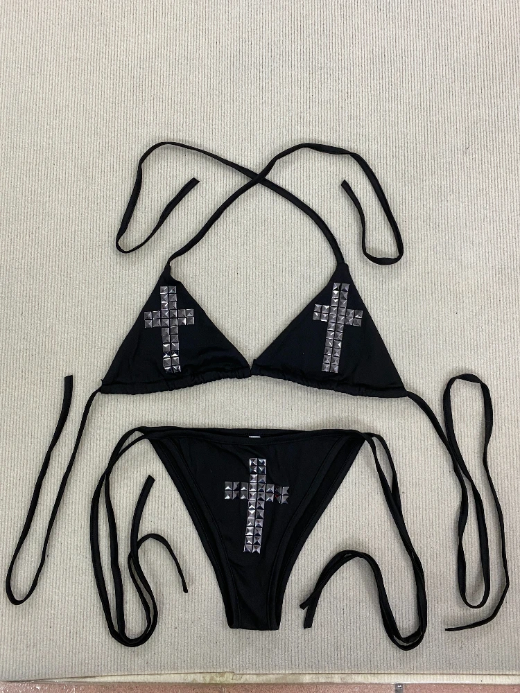 

2025 sexy solid color three-point bikini sexy swimsuit cross hot diamond split strap swimsuit women's clothing
