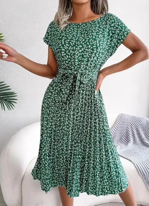 

Spring and Summer New Casual Short Sleeved Floral Pleated Skirtromantic Countryside Style Elegant Dress for Women