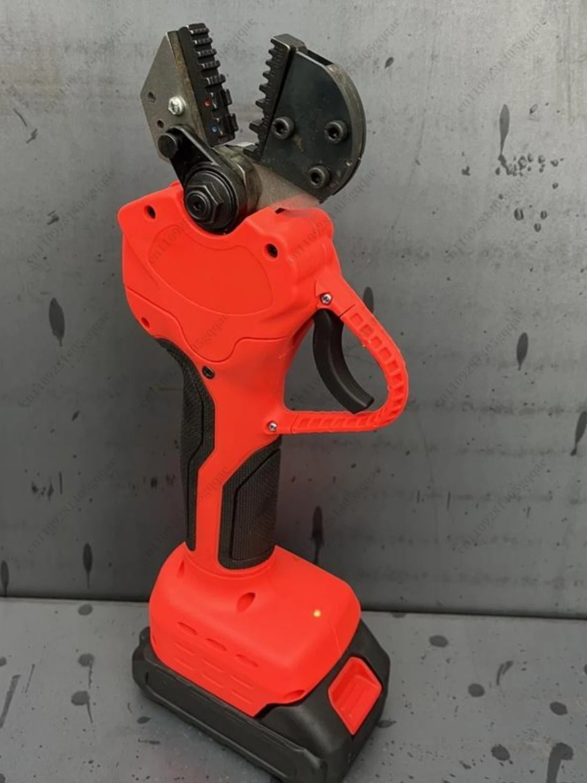 Electric Crimping Clamp Rechargeable Cold Crimping Clamp Mini Wiring EW-50X Terminal Pre-Insulated Tubular Bare Crimper