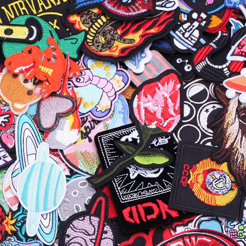 10/20/30pcs Sets Random Anime Dinosaur Embroidery Patch Clothing Thermoadhesive Patches for Clothes Sewing Cute Badges Appliques