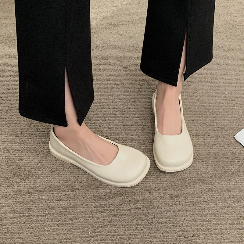 Spring and Autumn 2024 New Grandma Shoes Skirt Light White Flat Shoes Women's Shoes