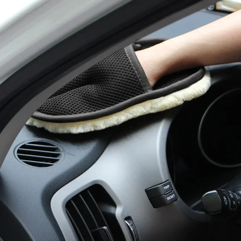 

1pcs Car Washing Imitation Wool Gloves Thickened Plush Car Wiping Gloves Waxing Polishing Car Cleaning Products cleaning cloth