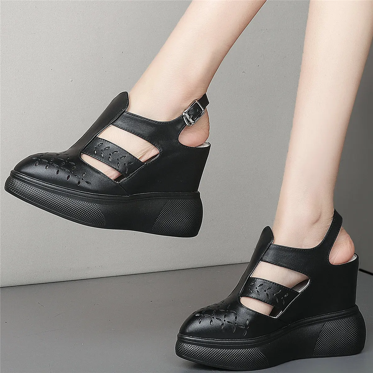 

Platform Pumps Shoes Women Genuine Leather Super High Heels Gladiator Sandals Female Pointed Toe Fashion Sneakers Casual Shoes