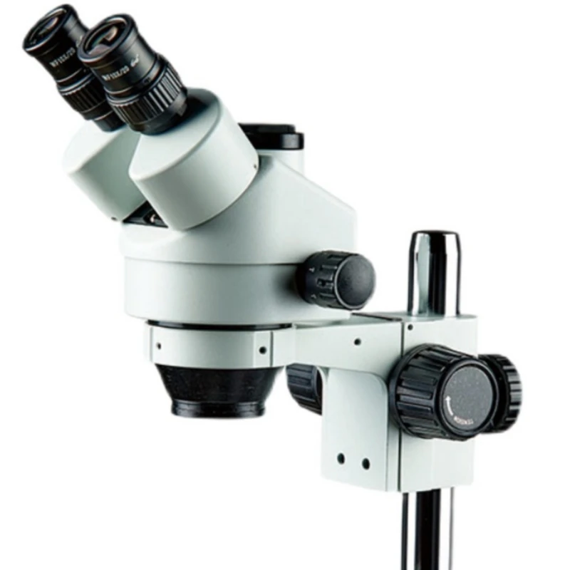 Observation of circuit board in anatomical experiments using astereo microscop, 7-45x high-definition three lens magnification