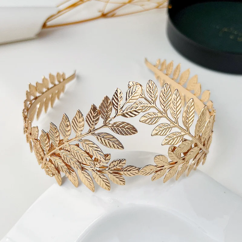 Retro Gold Leaf Wed…
