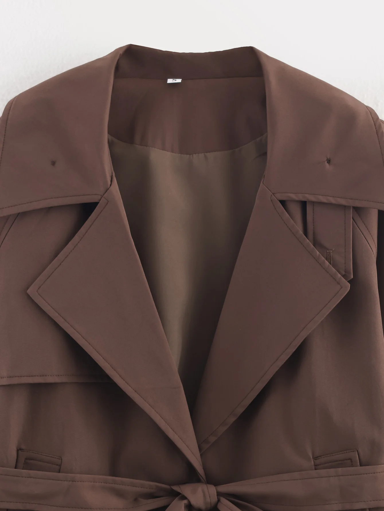 

HH женская осенняя элегантная модная короткая куртка с карманами и длинными рукавами с поясом, украшением, женское однотонное пальто с отложным воротником на пуговицах