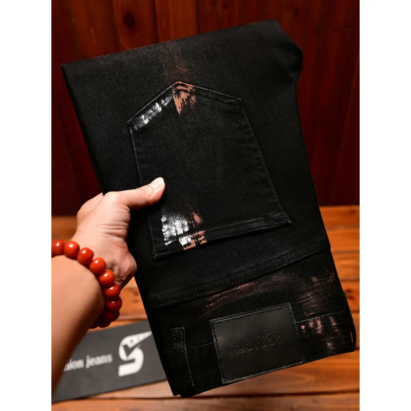 2025 الخريف الجينز الأسود الرجال النافثة للحبر الكتابة على الجدران المطبوعة الشارع ملابس للرجال الاتجاه الحنين الراقية الرجعية الدنيم السراويل #5