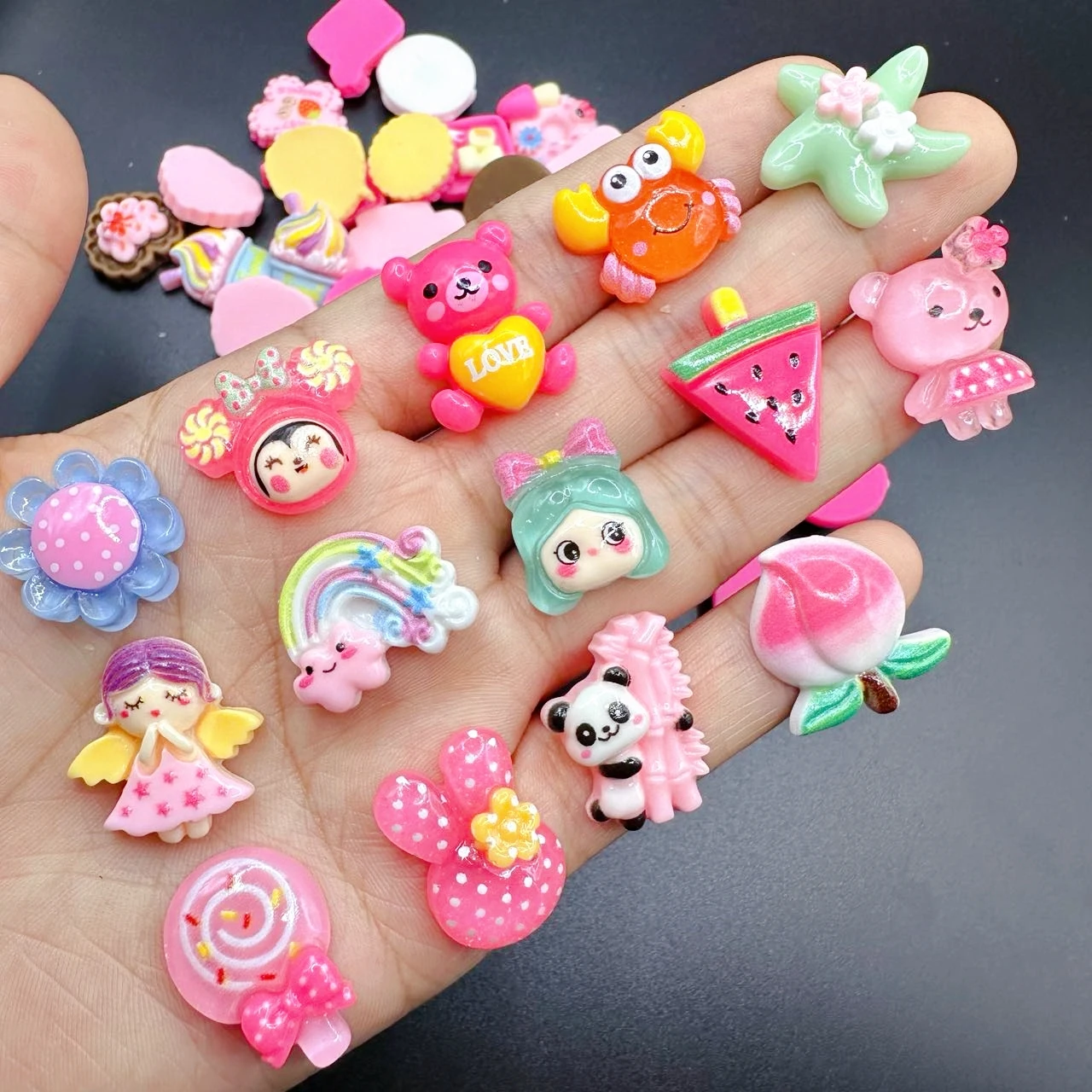 20 szt. Kolorowe kreskówki do zdobienia paznokci Charms 3D biżuteria kwiatowa ozdoby do paznokci uśmiechnięta twarz słonecznik Kawaii serii