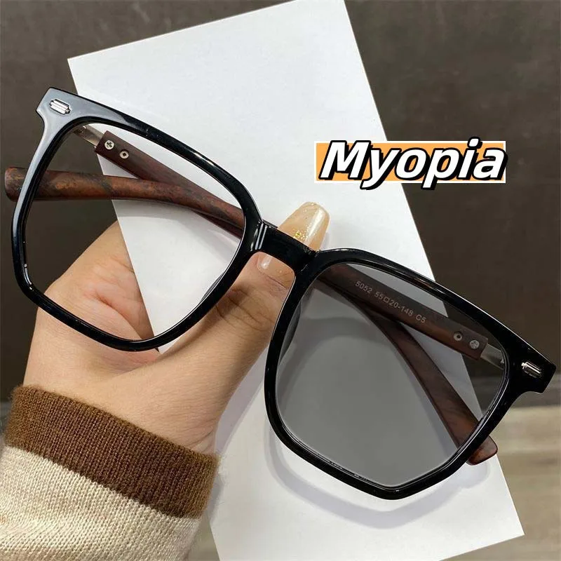 

Vintage Big Frame Photochromic Eyewear High Definition Eye Protection Color Changing Myopic Eyeglasses Near Sight Glasses Goggle