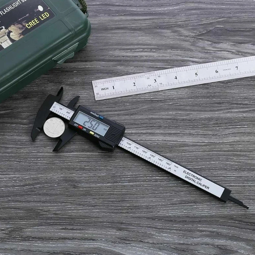Elektronischer Schiebemesser, Schiebemesser aus Kohlefaser, Mikrometer, Digitale Waage. Die Batterie ist nicht im Lieferumfang enthalten. 0-150mm – Detail 2
