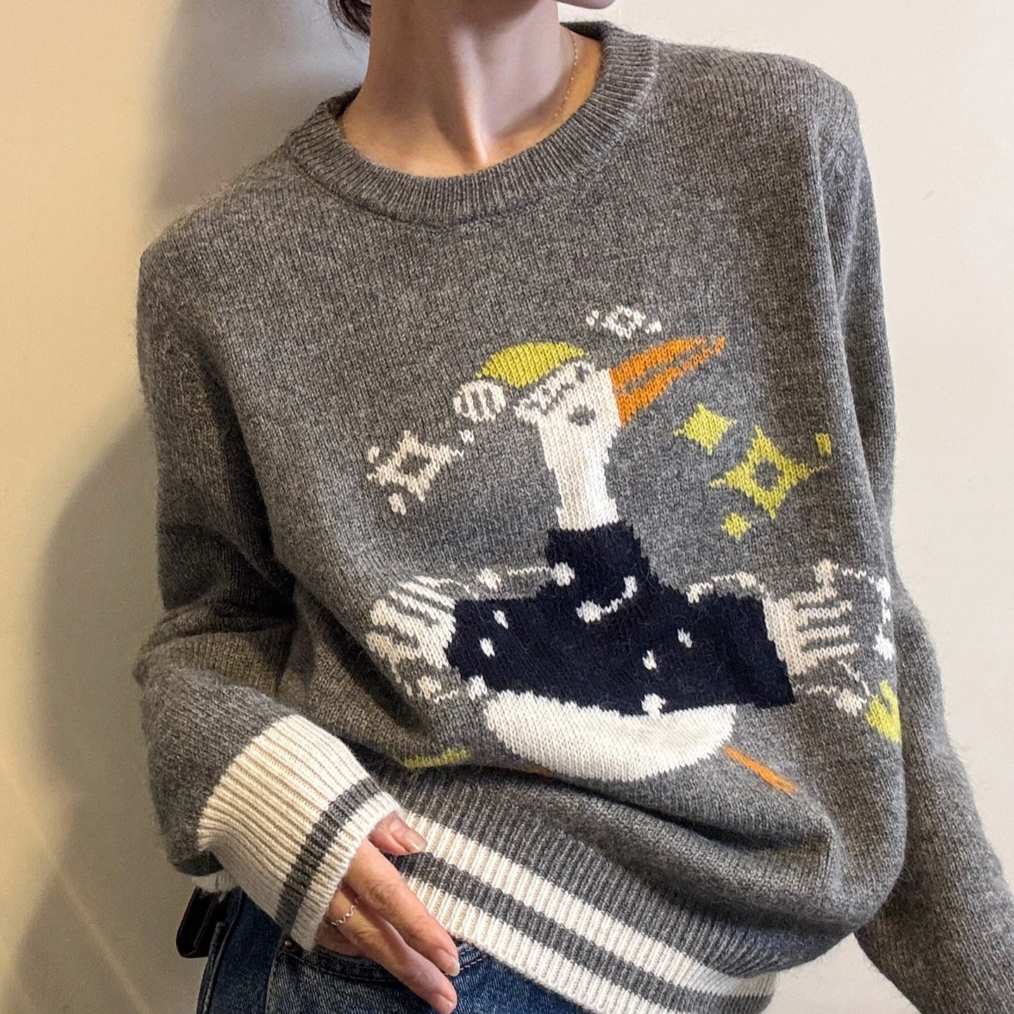 

2000s Y2K Kawaii Sweet Young Girls Cute Duck Crane Graphic Knit Sweater Gray Crewneck Long Sleeve Pullover Autumn Winter Tops
