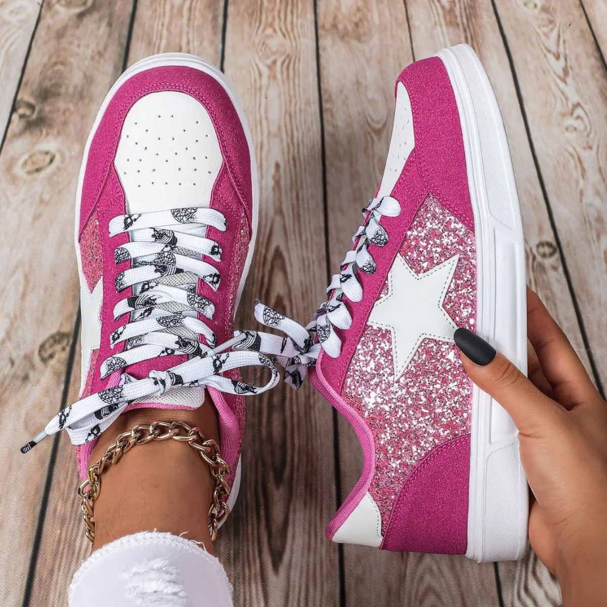 Women's fashionable casual sports shoes - suitable for both men and women, providing comfort and breathability for outdoor runni