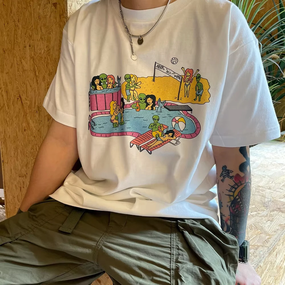 

Bathing Aliens Cartoon Printing Funny T Shirts Unisex Loose Cotton Crewneck Summer Tees Short Sleeve Vintage Style Humor T Shirt