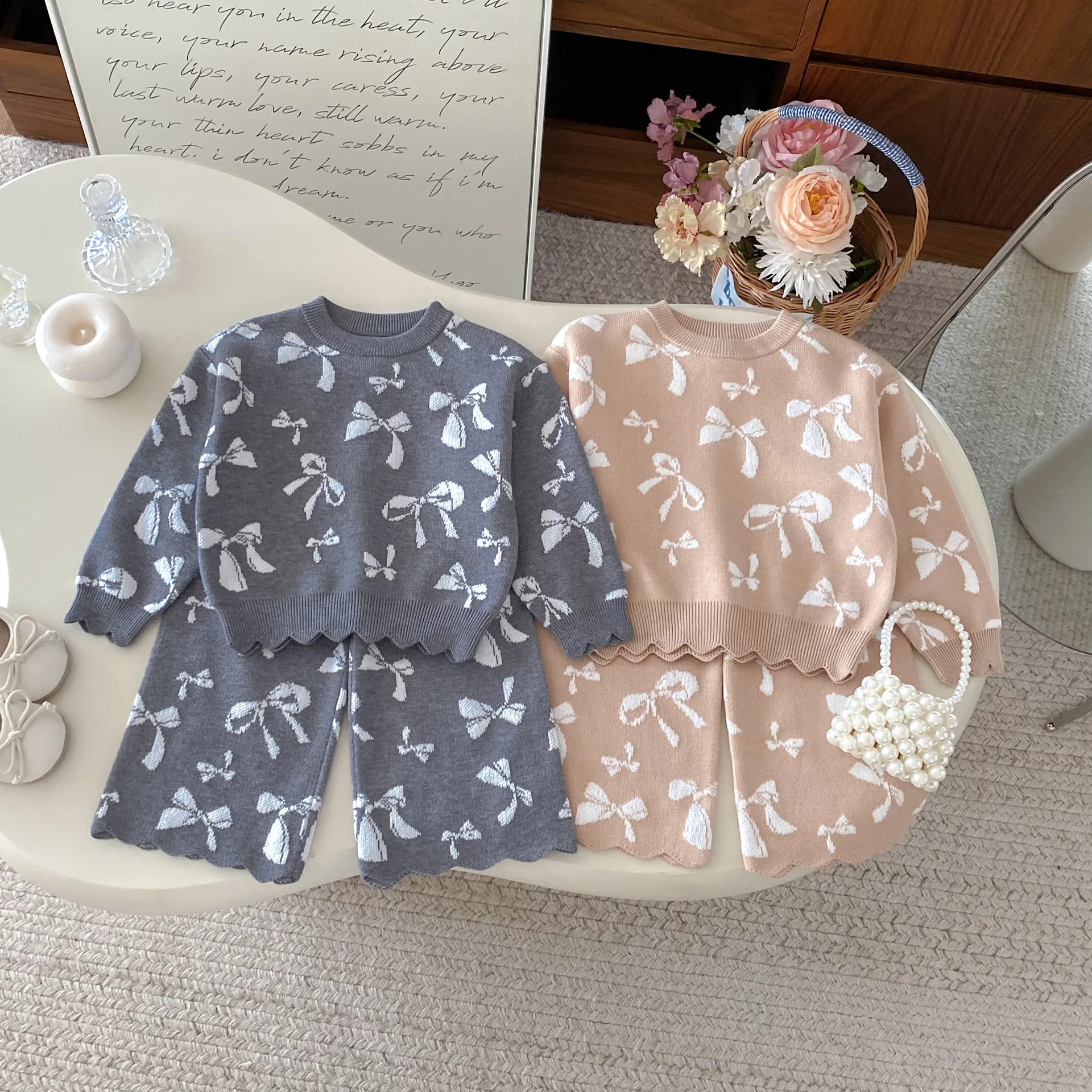 

2025 Autumn New Baby Long Sleeve Knit Clothes Set Kids Girls Bow Print Sweater + Pants 2pcs Suit Infant Kids Knitted Outfits