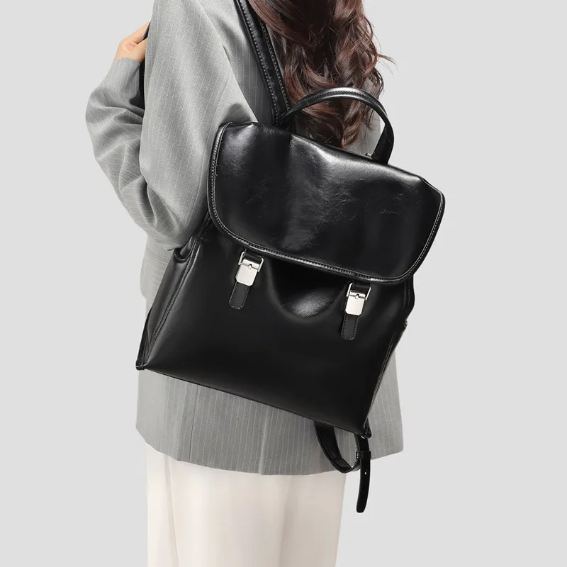 New Fashion Casual Womens Backpack Korean-Style Commuter Backpack Lightweight Genuine Leather Women Large-capacity School Bag