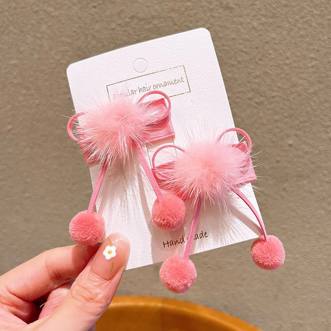 

2Pcs Pompom Barrettes Plush Ball Pendant Baby Girl Hair Clips Sweet Princess Flower Headwear Bow Hairpins Kids Hair Accessoriess