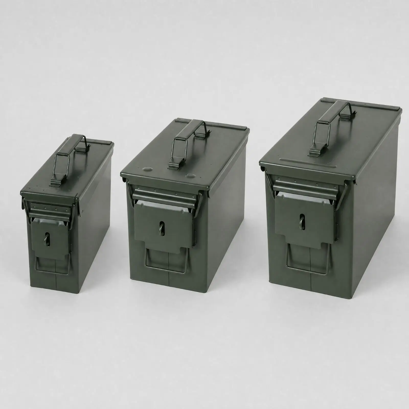 Durable Carbon Steel Storage Contai with Rubber Seal Latch for Organizing Household Supplies and Workshop Gear