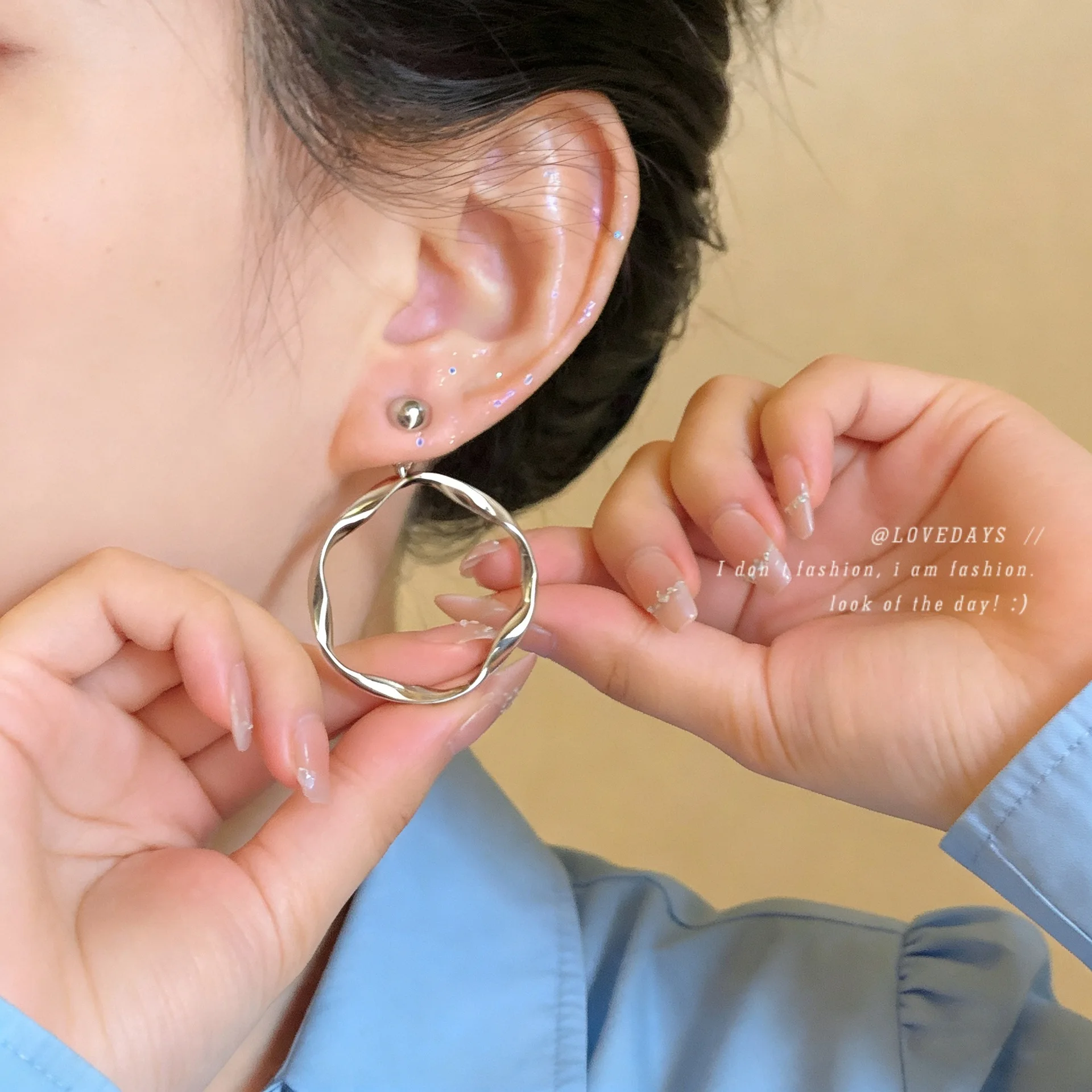 Premium Oversized Silver Hoop Earrings Water Ripple Texture Twisted Chunky Vintage Hong Kong Style Unique for Women