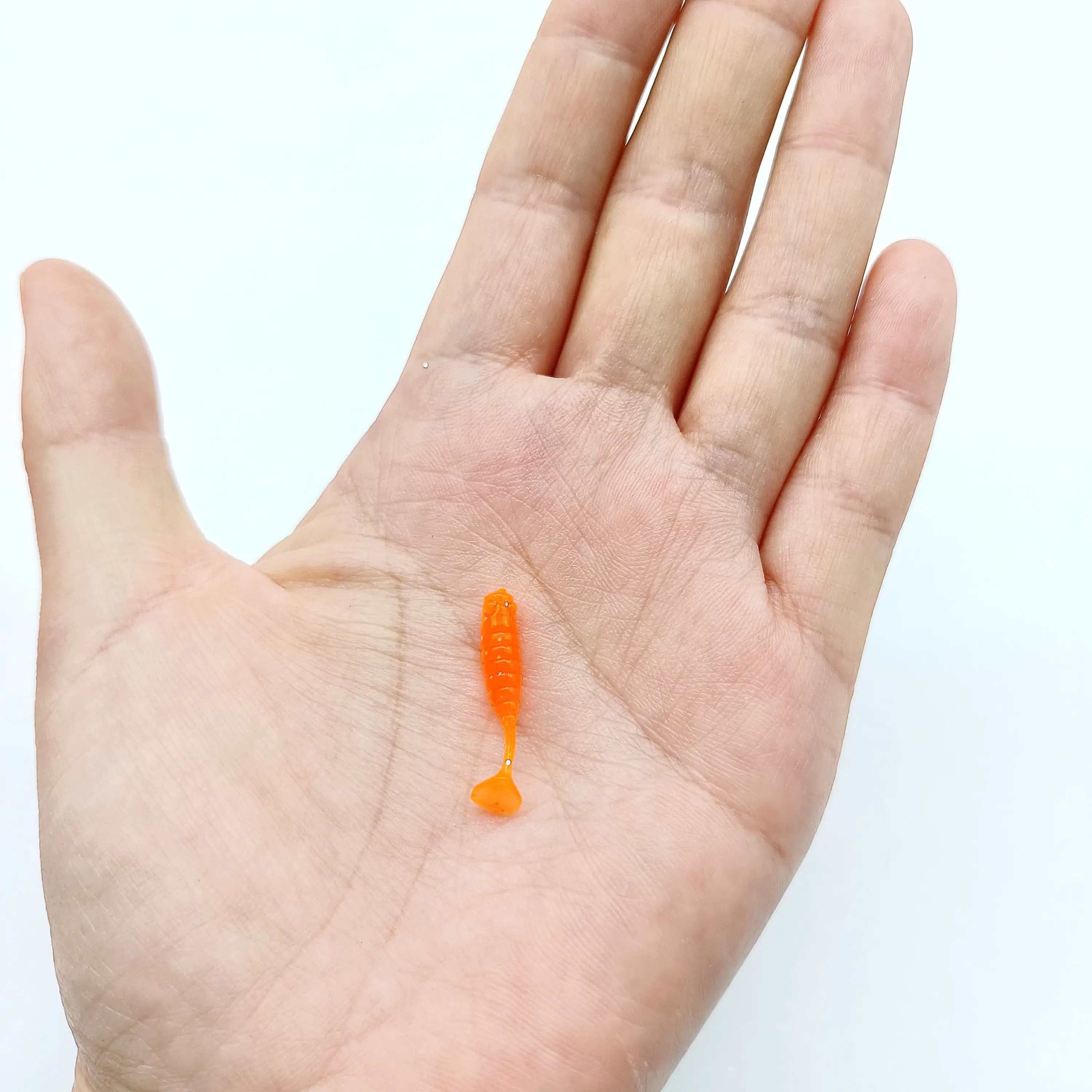DUODUOYU 50 sztuk Mini t-tail miękkie przynęty Fsihing 0.2g/25mm mała ryba sztuczna przynęta Jig woblery Bass Pike sprzęt wędkarski