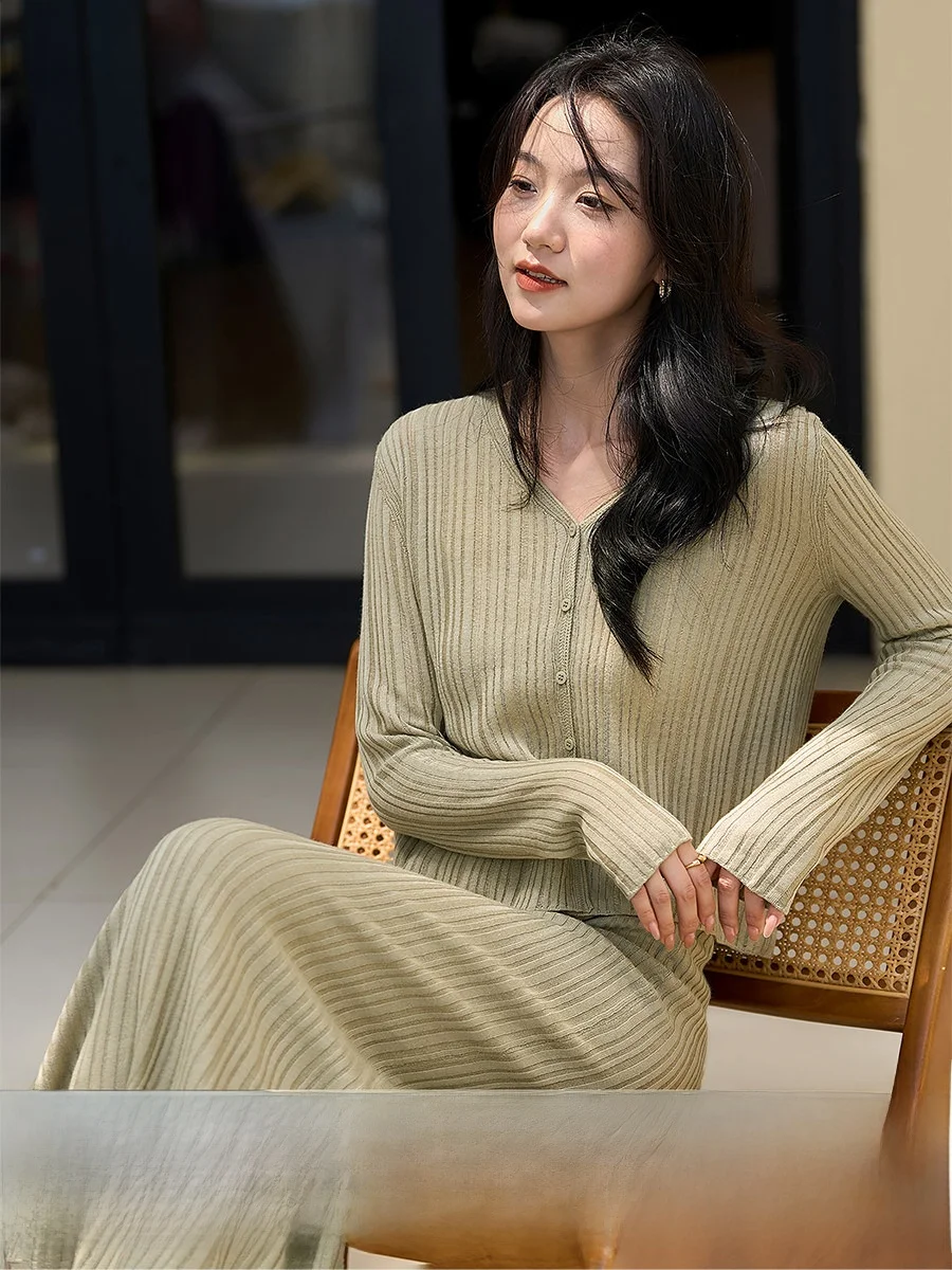 

XiaoHanGe Breathable Comfortable Linen Rayon Knitted Set Greenish Drunken Forest System Light Oxygen Skin-friendly Two-piece ...