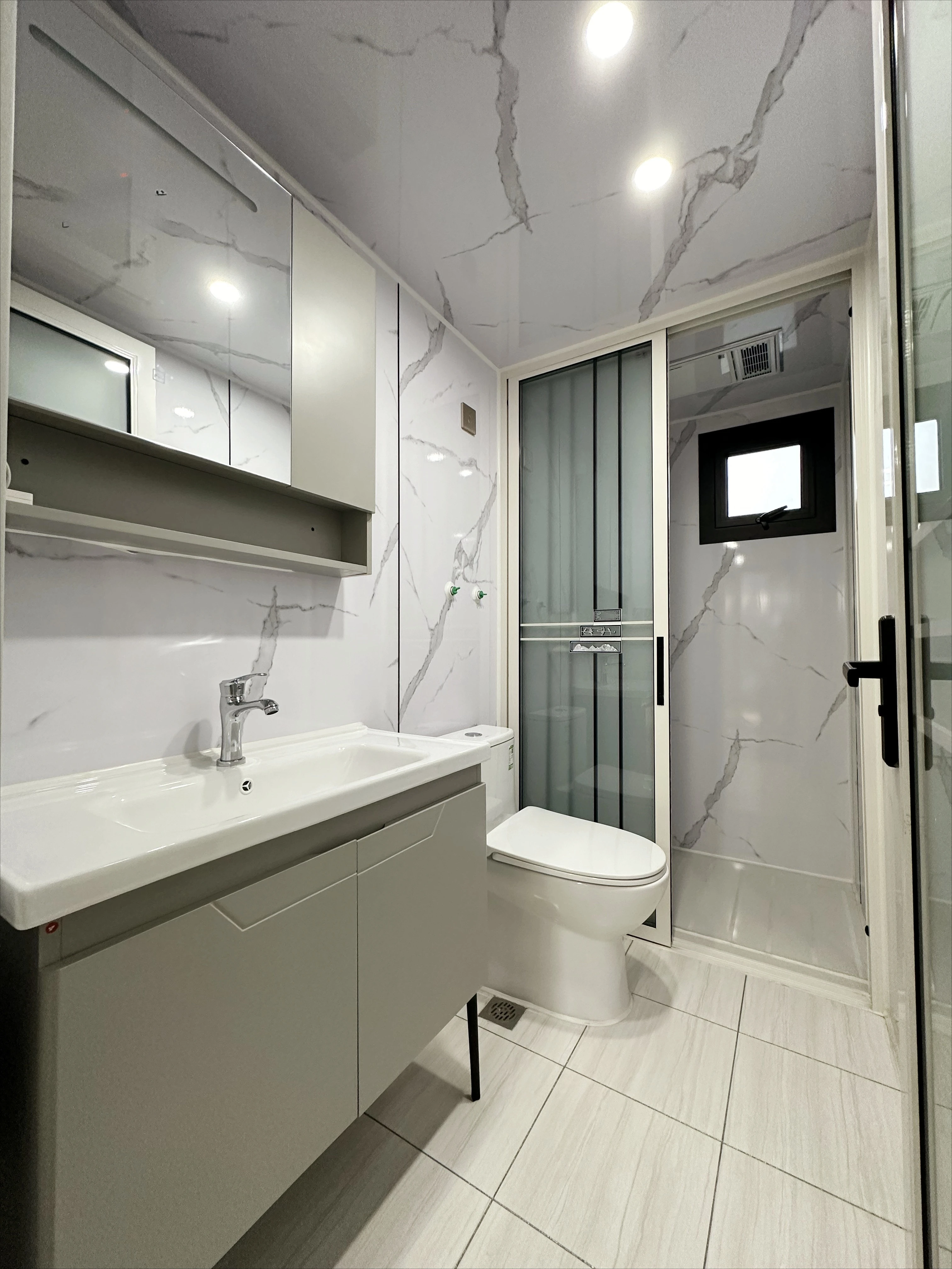 Case contenitori espandibili da 20 piedi per hotel Villas Resorts con parasole Terrazza Giardini Camera da letto in stile design tropicale 40 piedi