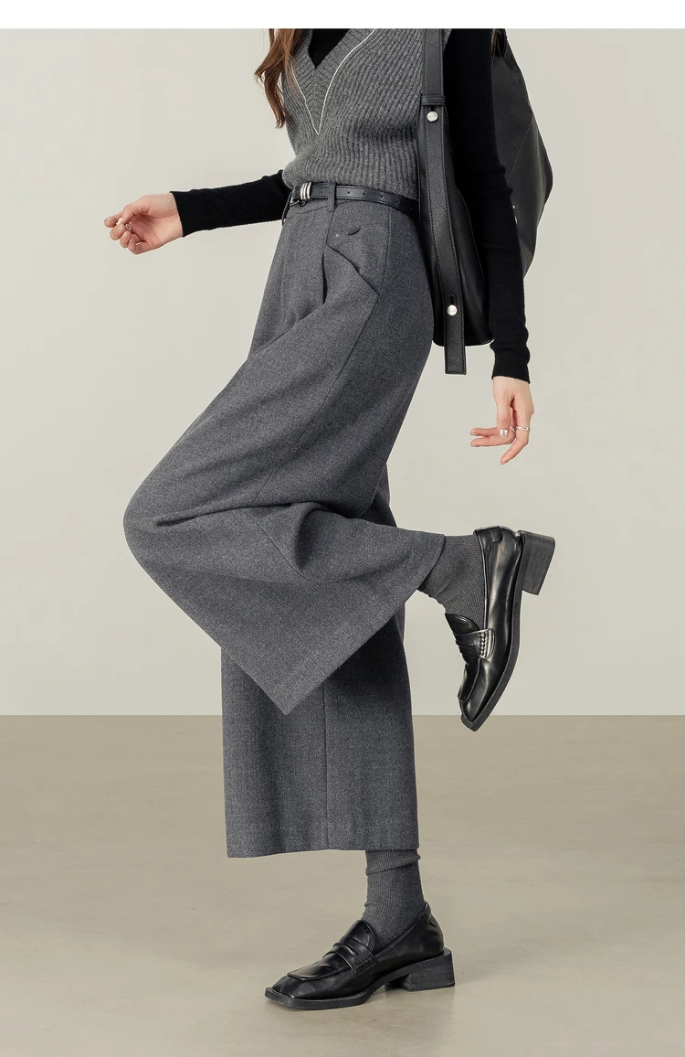 SENTUBILA Women's Ankle-Length Pant 2026 Autumn Elastic Waist Pleated Trousers Loose Fit Office Commuter Bottoms 154K58799