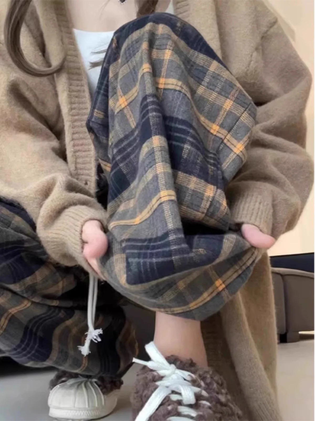 

plus Size 300 Pounds Autumn Winter Plaid Casual Pants Unisex Loose Retro Thickened Straight Leg Wide Leg Pants for Youth