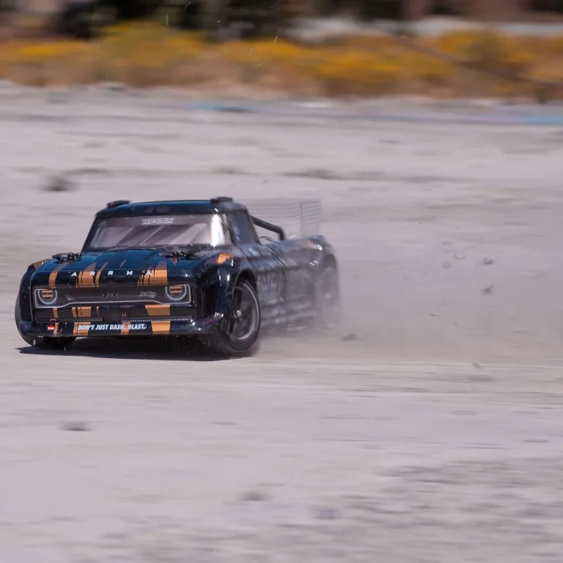 شاحنة RC 1/8 Infraction 4X4 3S BLX 4WD All-Road Street Bash Resto-Mod Truck RTR (البطاريات والشاحن غير متضمن)، ذهبي #5