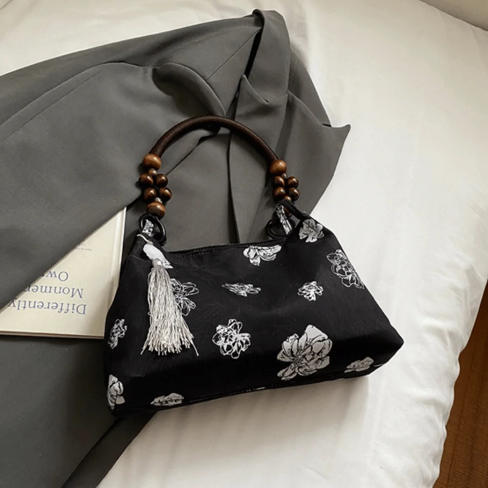Embroidered New Chinese Style Handbag Tassel Pendant Armpit Bag Hanfu Embroidery Handbag Flower Large Capacity