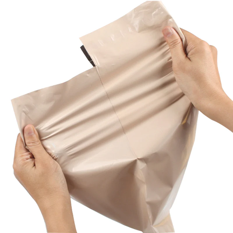 50 Stks/pak Koerierstas Beige Waterdichte Postzakken Poly Envelop Verpakking Kleding Express Tas Mailer Postverzending Tassen