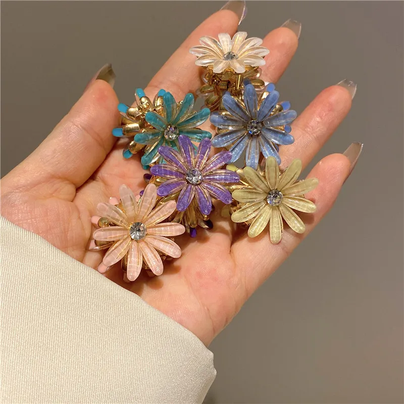 Small Daisy Flower Hair Claw Cute Daisy Hairpins Headwear Romantic Hair Accessories Girl Side Bangs Clip Sweet Hair Clips Headdr