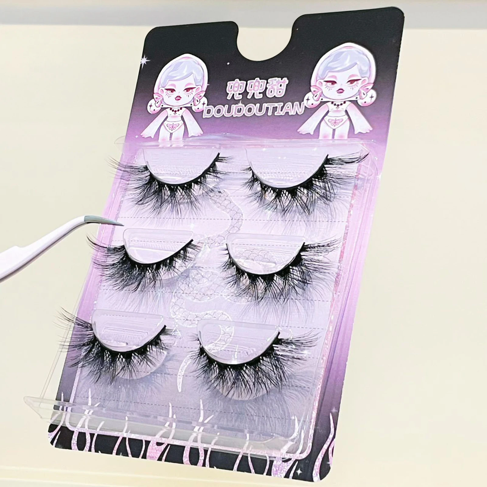 

Full Strip One-Piece False Eyelashes DIY Cosplay Wispy Strip Eyelashes Perfect Gift To Girls Or Ladies